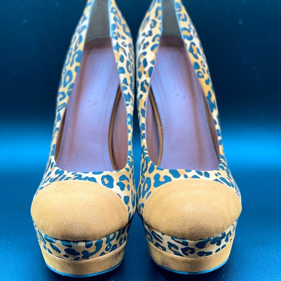 Leopard print 6&1/2” heels - Picture 1 of 7